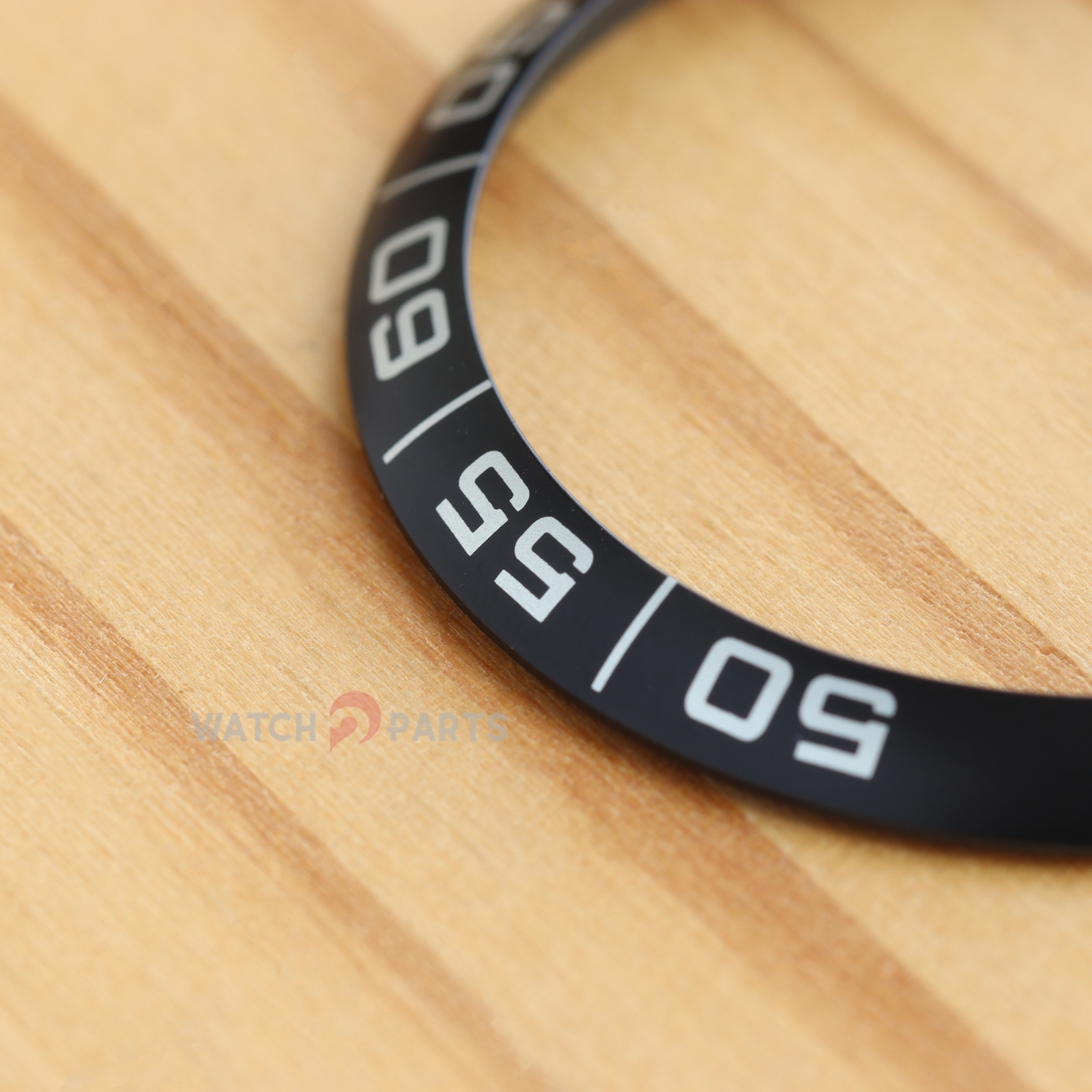 Bisel de reloj de aluminio par - Omega Watch Constellation reseña y precio