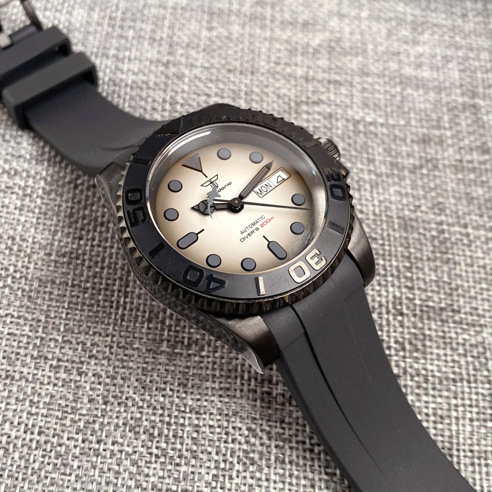 Tandorio-Reloj Automático NH36 - Rubber Strap Diver reseña y precio